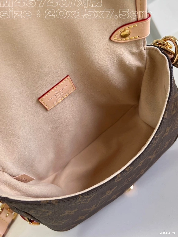 WIS Saumur VUITTON LOUIS BB 1203